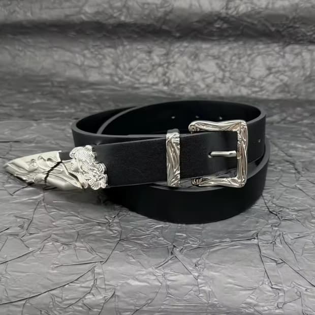 Rose belt/  by ARTNOUVEAU