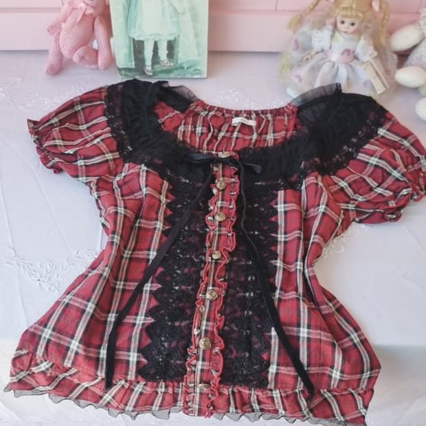 엑시즈팜(axes femme) 레드 체크 레이스 블라우스