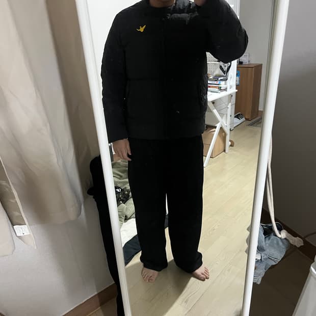 와릿이즌 경량 패딩