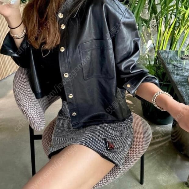 넘버프로젝트 333. 커팅 디테일 램 레더 셔츠