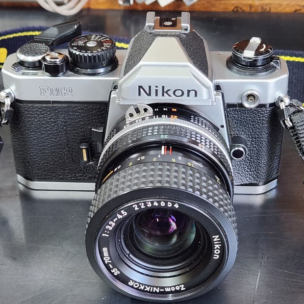 니콘 FM2 필름 카메라 + 35-70mm + 75-150mm f3.5