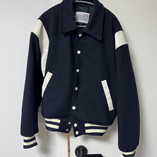 벌스데이수트 바시티 M