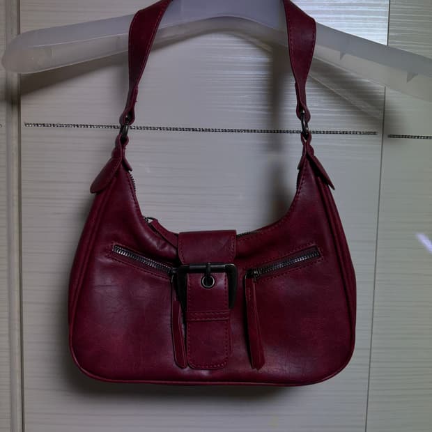 에이블리 와인색 숄더백