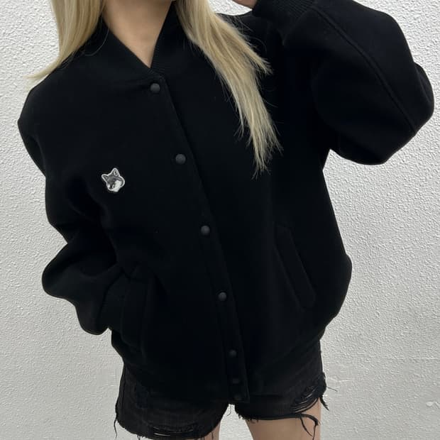 메종키츠네 흑백 로고 블랙 바시티자켓 L