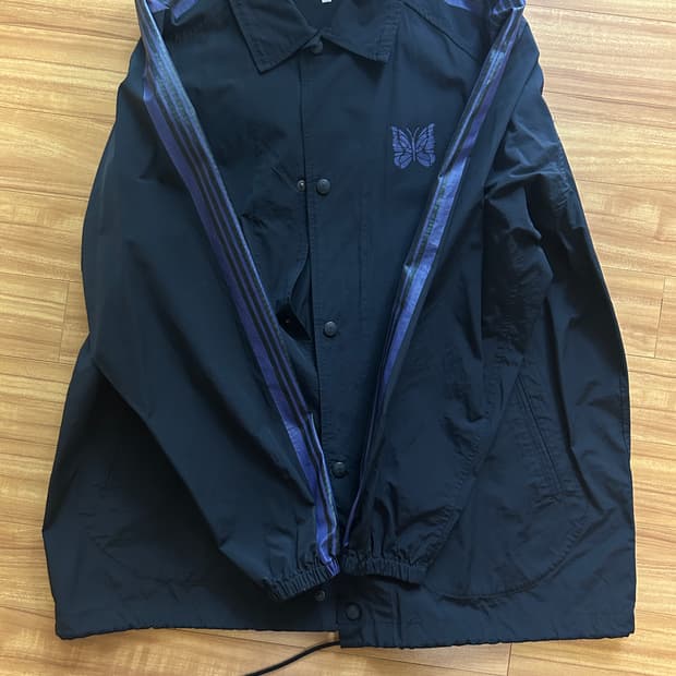 니들스 나일론 블랙 코치자켓