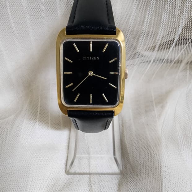 70's 빈티지 시티즌 블랙다이얼 사각 금장 수동 시계 공용