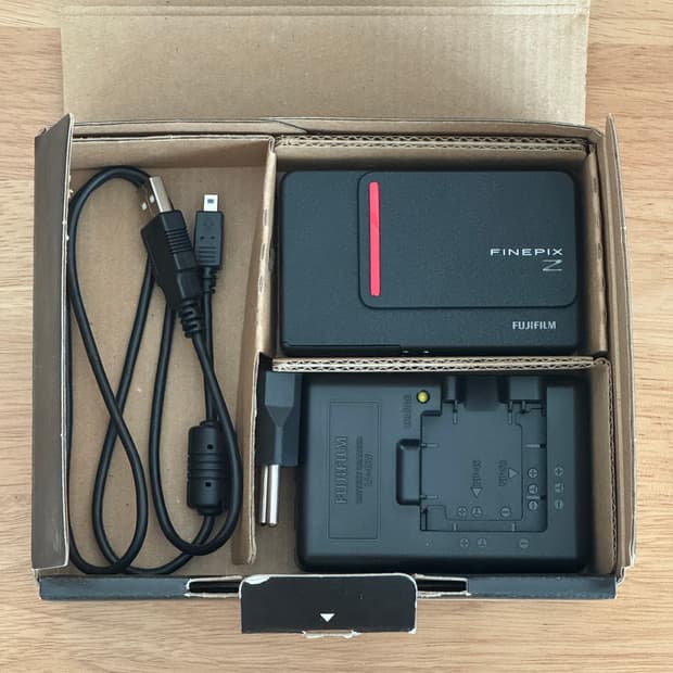 후지필름 파인픽스 z300