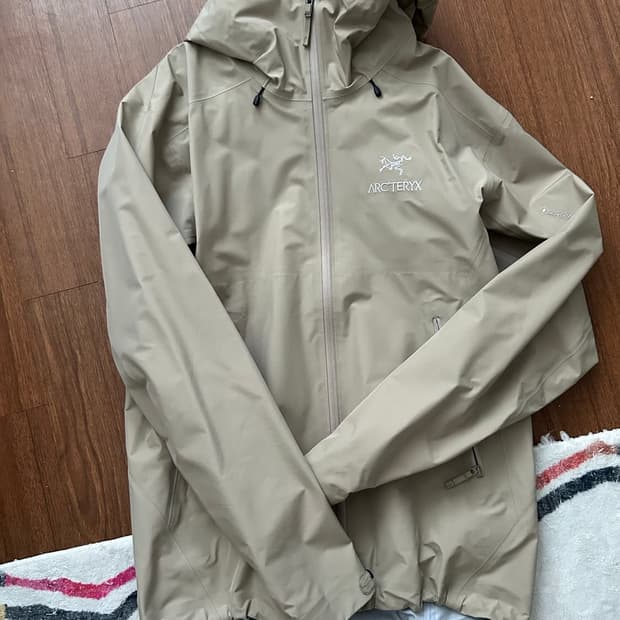 아크테릭스 베타 LT 스모크블러프 L