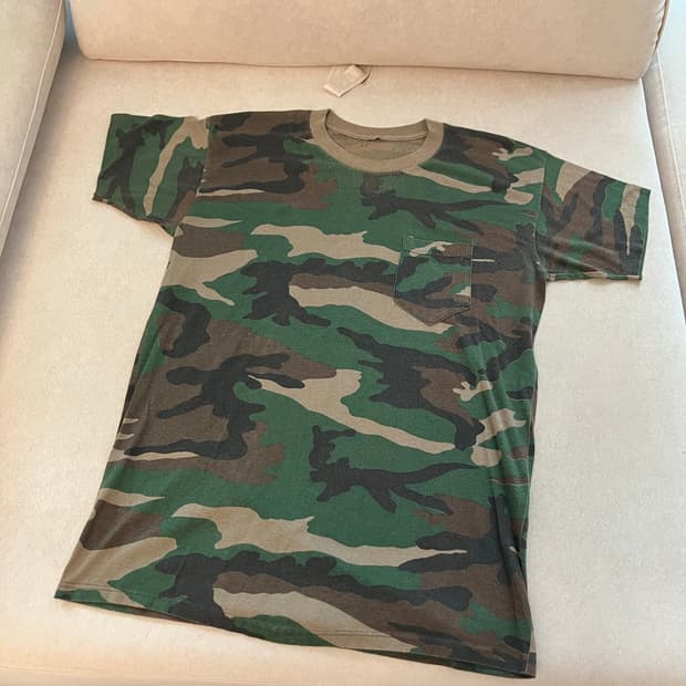 90s camo pocket T shirts