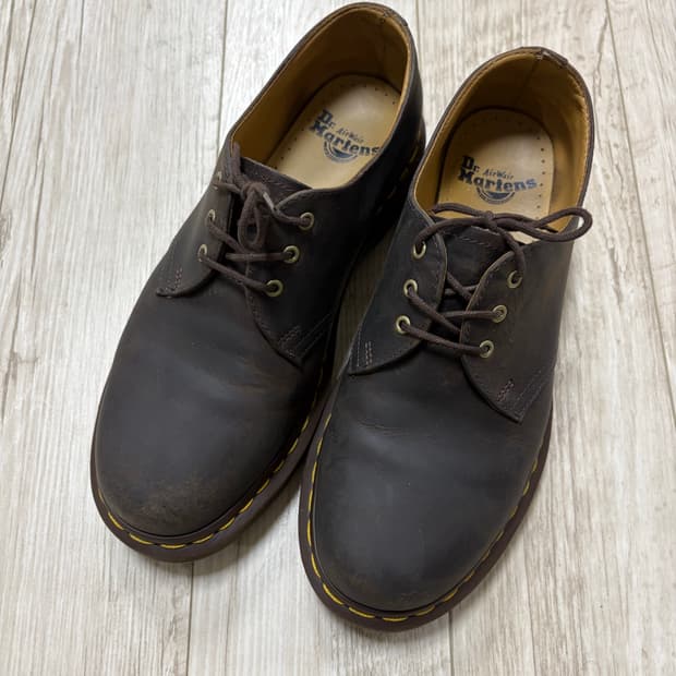 닥터마틴 1461 3홀 크레이지홀스 260