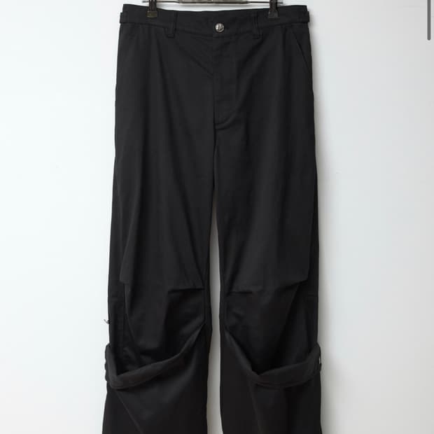 해칭룸 Armor Pants 팝니다