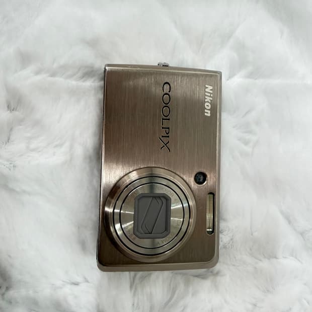니콘쿨픽스s600