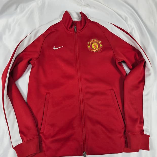 나이키맨유져지