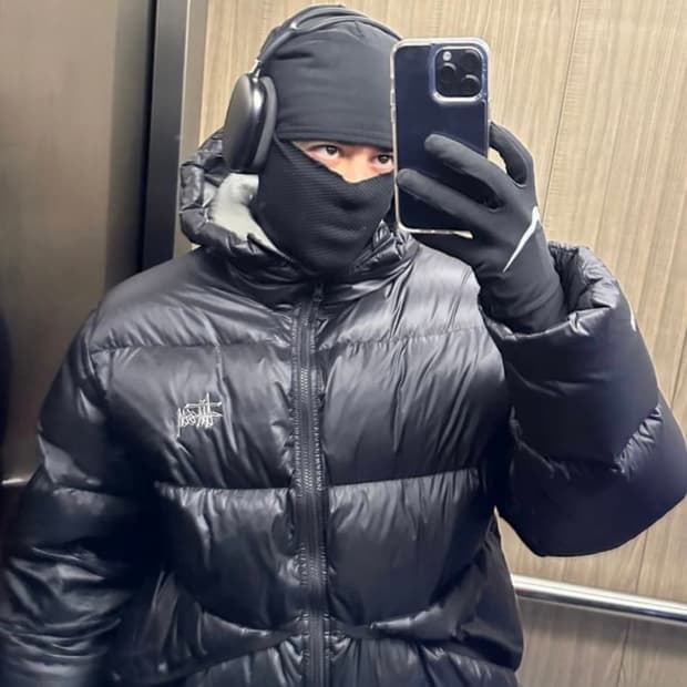 스투시 다운파카 립스탑 팬텀 블랙 s