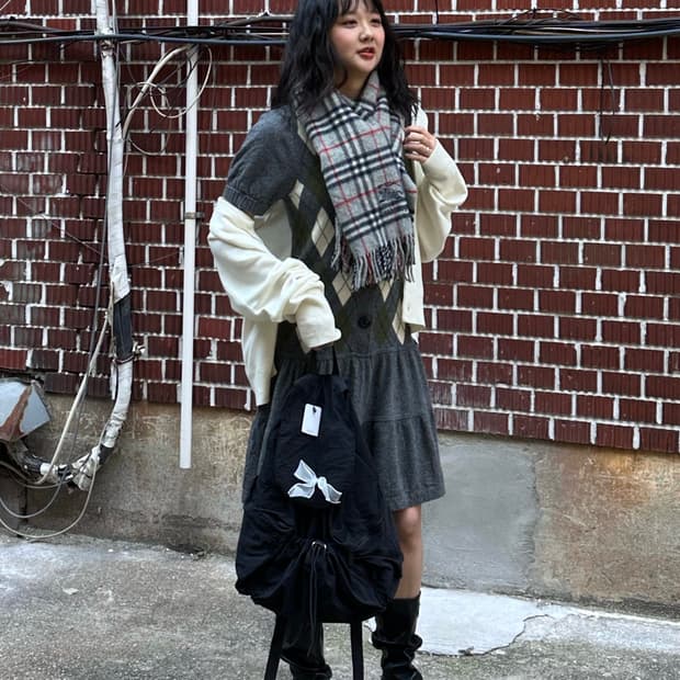 버버리 체크 원피스 화이트 가디건 코디세트
