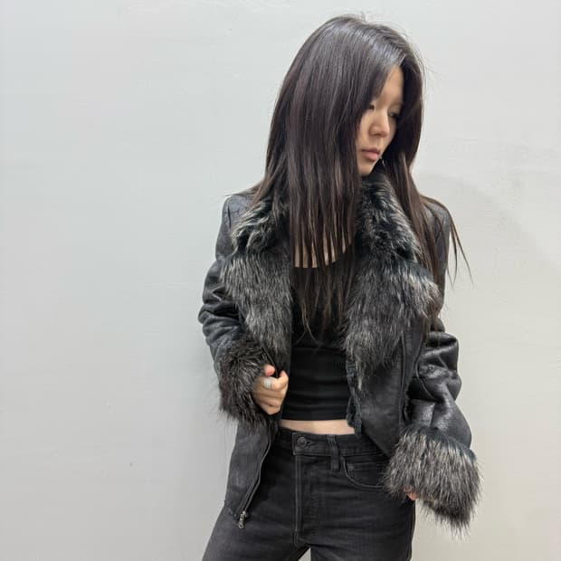 게스 퍼 디테일 비건 레더자켓