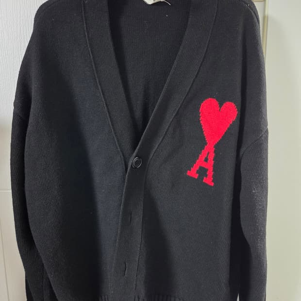 아미 하트 로고 블랙 가디건