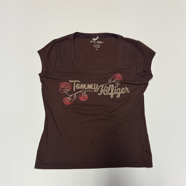 여성 타미힐피거 Y2k 로즈 자수 반팔 티셔츠 S ~ M