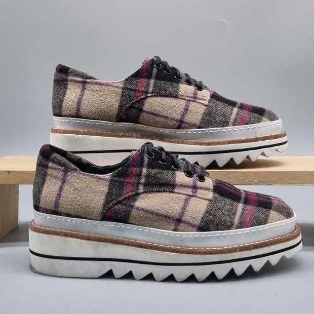 핫윈드 여성캐주얼스니커즈240 굽5