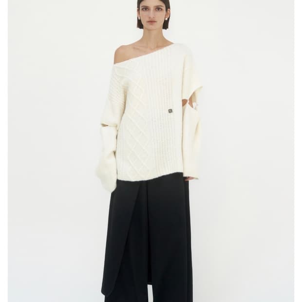 트리밍버드 sleeve slit boat neck knit 보트넥 니트