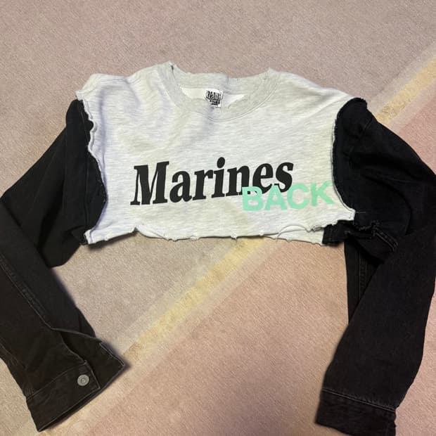 스탠드얼론 크롭맨투맨티