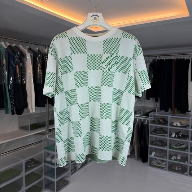 [리오브] 루이비통 X 퍼렐 LV 자이언트 다미에 자카드 니트 반팔