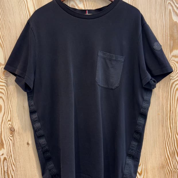 몽클레어 매글리아 티셔츠