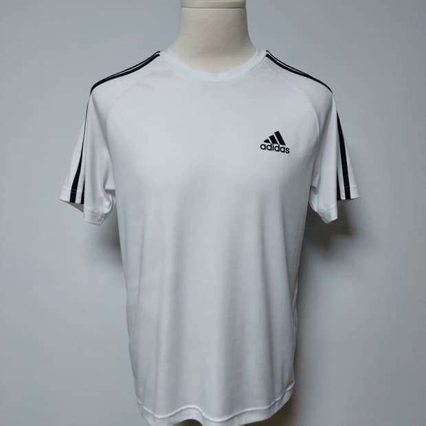 아디다스 M 세레노 3스트라이프 반팔 티셔츠(XL)

