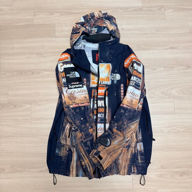 [L] 슈프림x노스페이스 타임스퀘어 테이프드 심 쉘 자켓