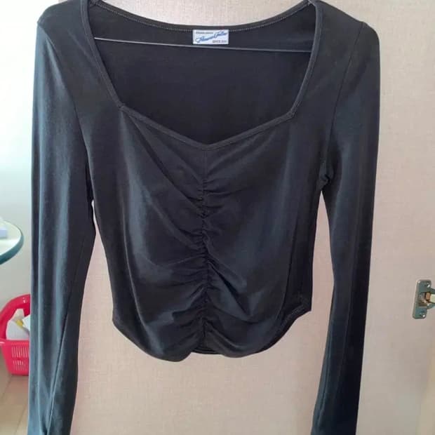 플노팔 Darlin shirring Long Sleeve top 