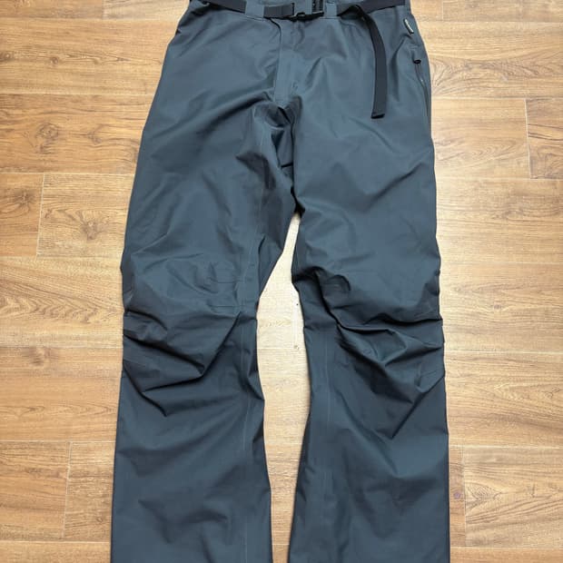 Gr10k Gore-Tex arc pants 48size