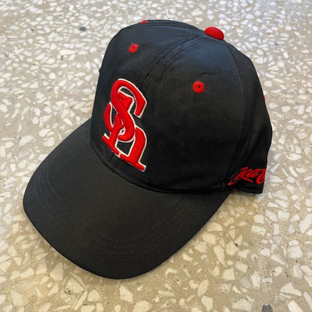 Vintage Black Red Emblem Baseball Cap
