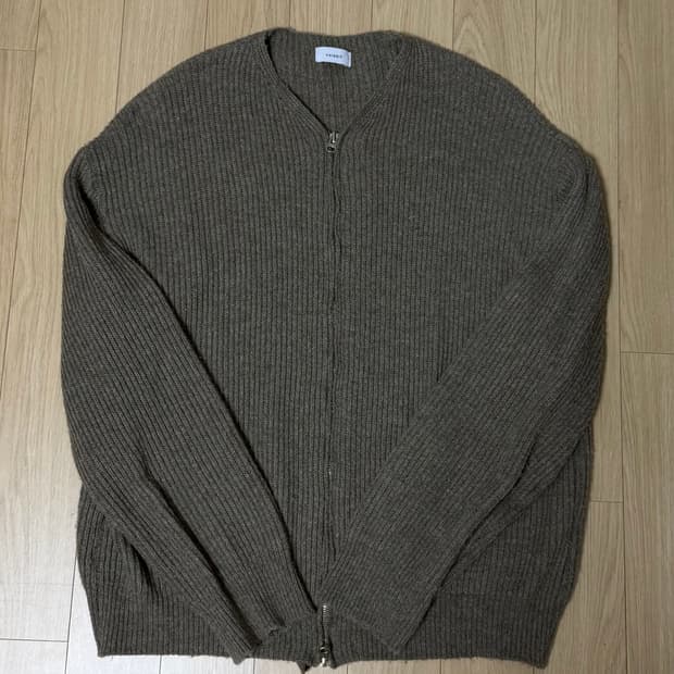 브이빗 집업 가디건 브라운