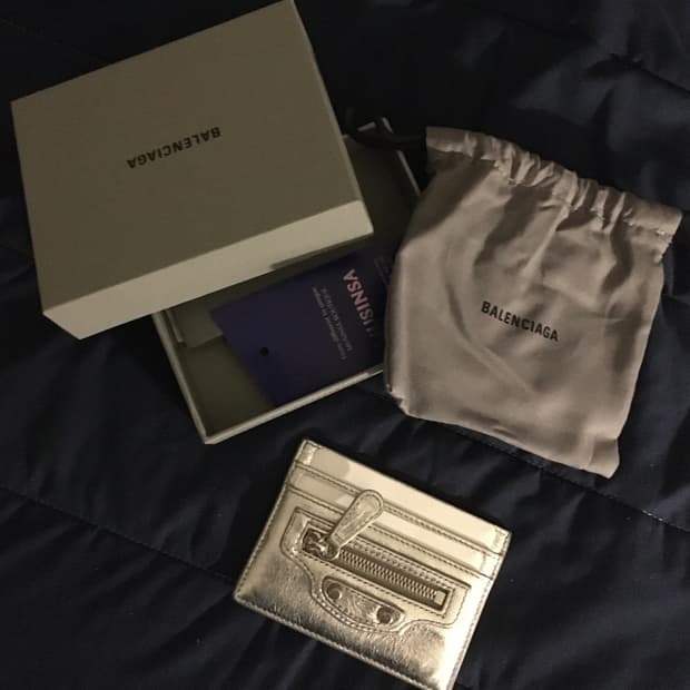 발렌시아가 르 카골 미니 지갑 메탈라이즈드 실버