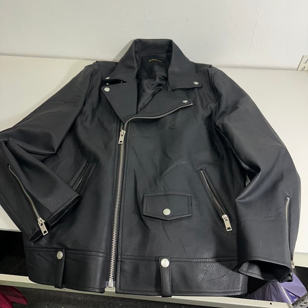 95-100 펀다멘탈 블랙 페이크레더 라이더자켓