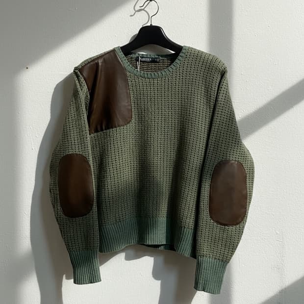 로렌 랄프로렌 패치 디테일 니트 스웨터