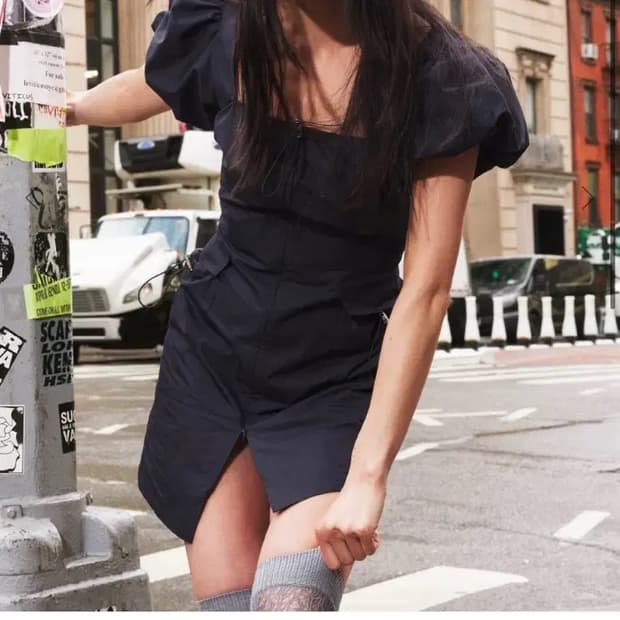 [S] 글로니 디트로이트 퍼프 원피스 네이비