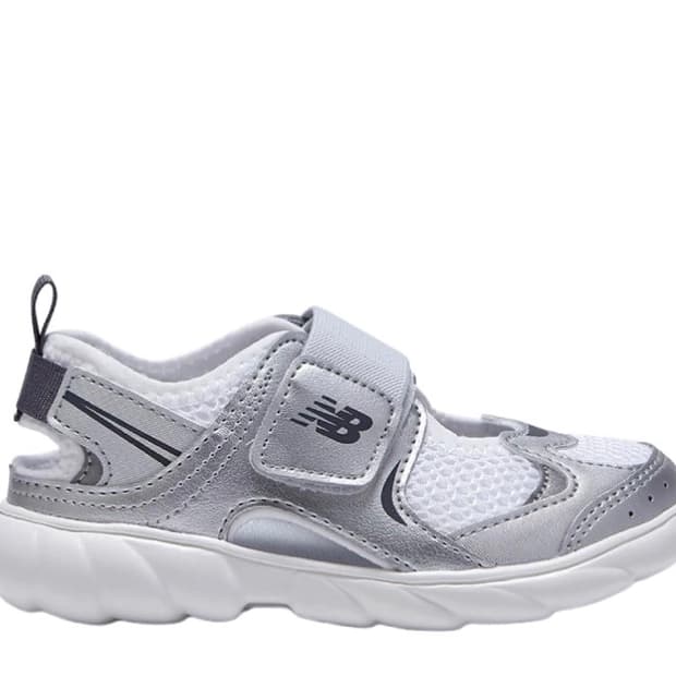 (170mm)프리들 뉴발란스 920 샌들 실버 새제품 팝니다