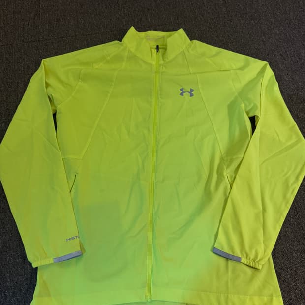 언더아머 러닝 져지