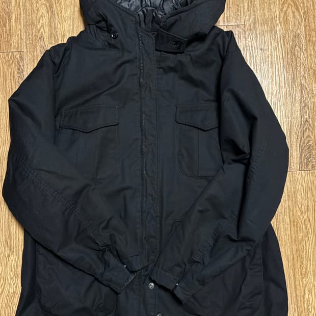 유니클로 엔지니어드 가먼츠 퍼프테크 유틸리티 자켓 (L)