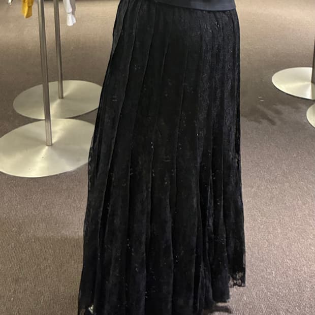 OS)Japanese vintage 여성 꽃 레이스 롱스커트(구멍)