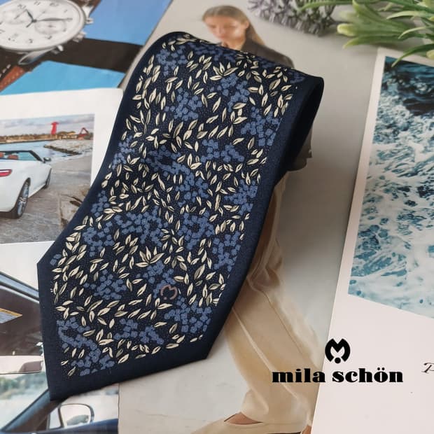 밀라숀 실크 네이비 플라워 패턴 넥타이 8.7cm A+등급 A19124
