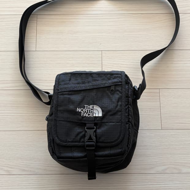 00s Y2K TNF 노스페이스 블랙 포터블 크로스백 