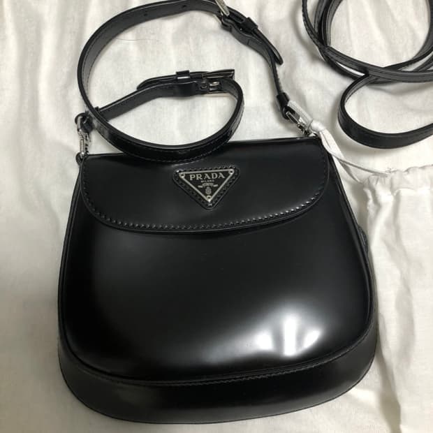 프라다 클레오 숄더백