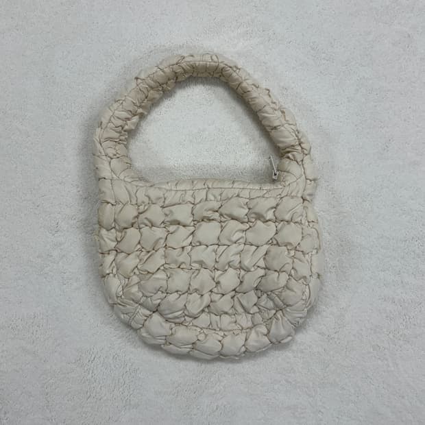 COS 퀼티드 구름백 미니