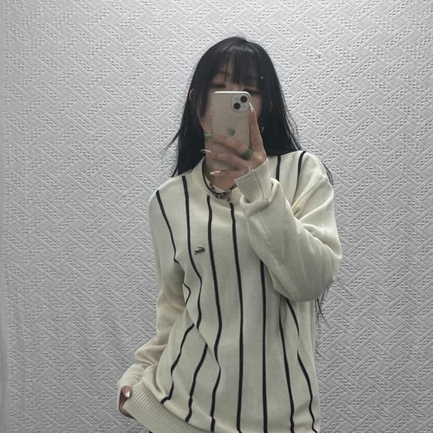 라코스테 올드스쿨 레트로 여리 스트라이프 니트 100 C08886