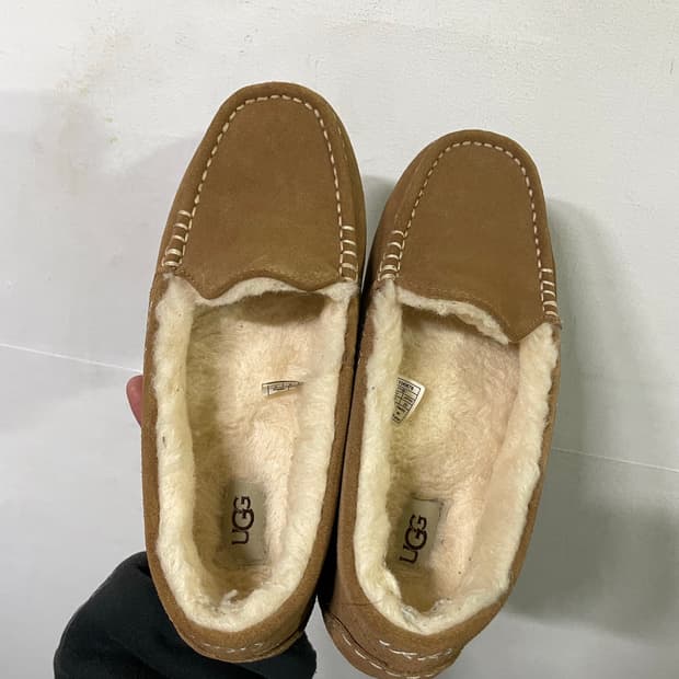 어그 UGG 앤슬리 모카신 뮬 로퍼 슬립온 250 체스터넛