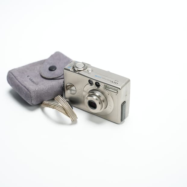 캐논 ixy digital 200/ixus v2 빈티지 디카 (MINT)