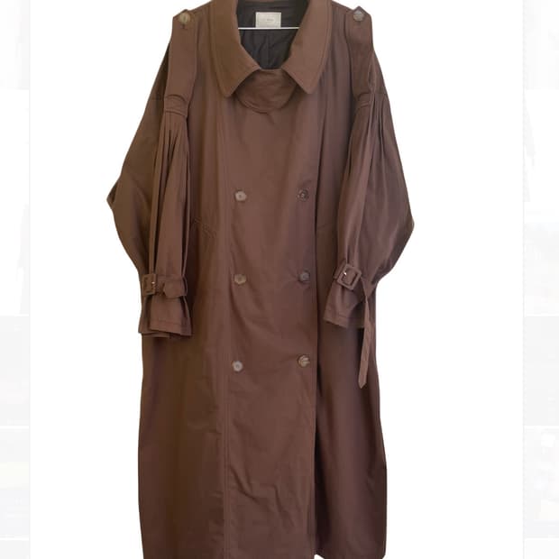 Pleats Trench Coat