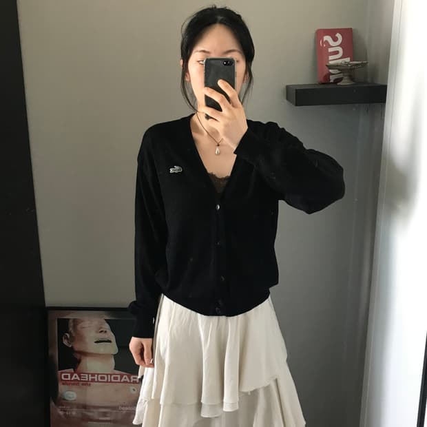 (주)서광 라코스테 로고 모직 블랙 가디건